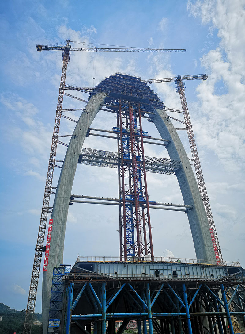 韶州大橋內部曲線梯